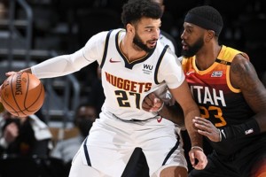 NBA约基奇补时争议绝杀勇士，终结对手七连胜登顶西部引热议